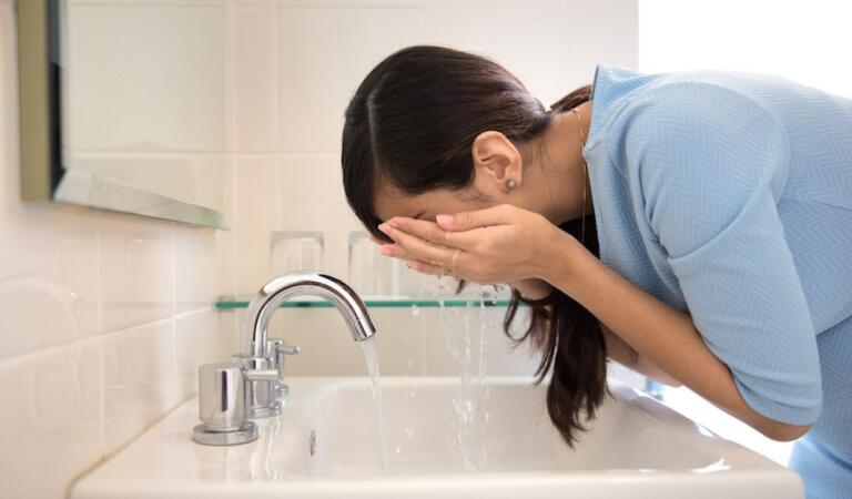 Can Hard Water Cause Acne