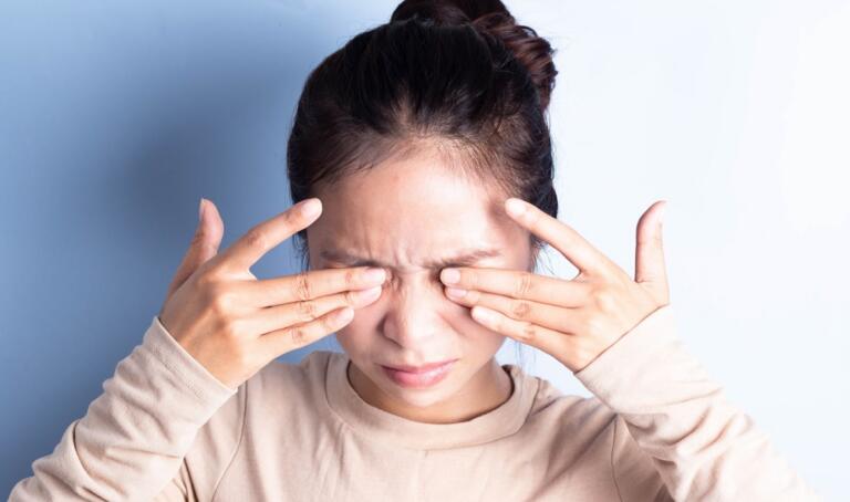 Sensitive Eyes to Wind Symptoms, Effects & Cure